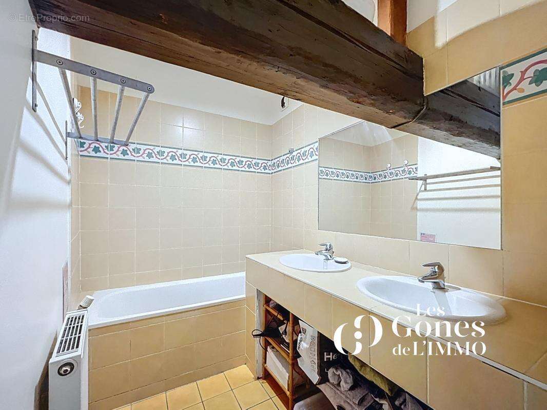 Appartement à IRIGNY