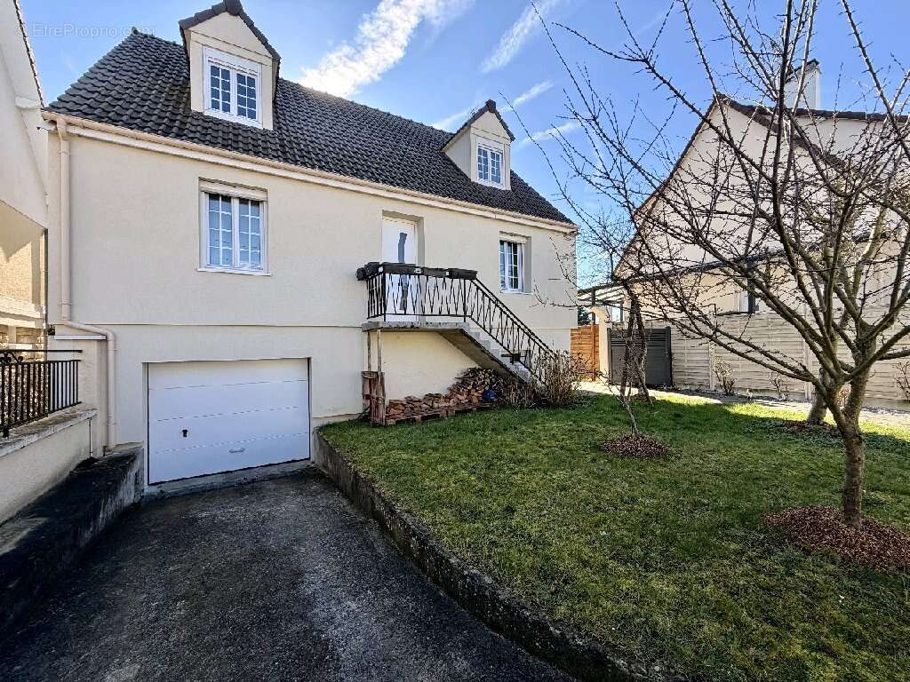 Maison à MITRY-MORY