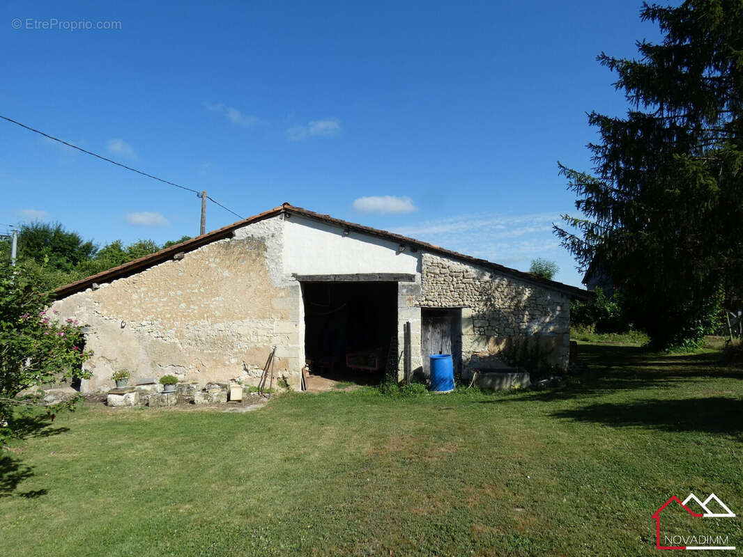 Maison à SAINT-PRIVAT-DES-PRES