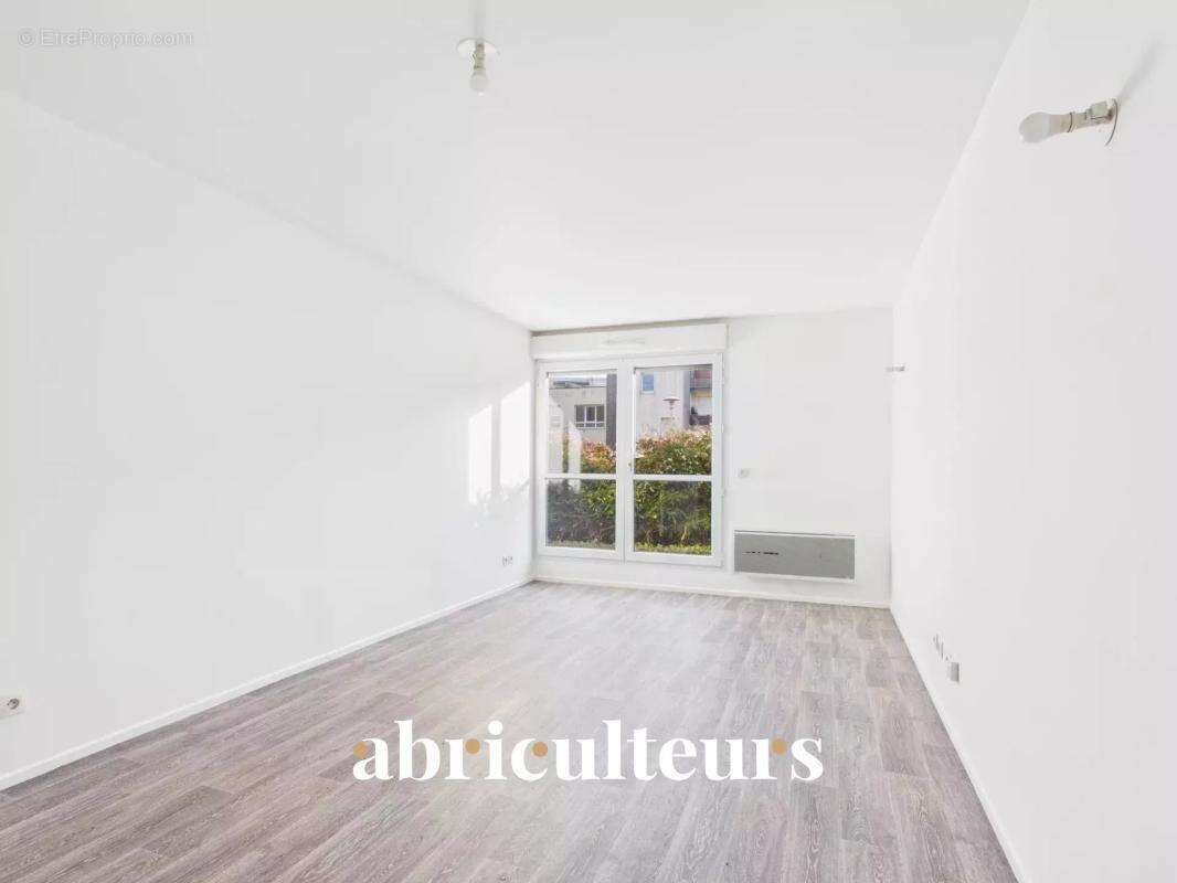 Appartement à SURVILLIERS