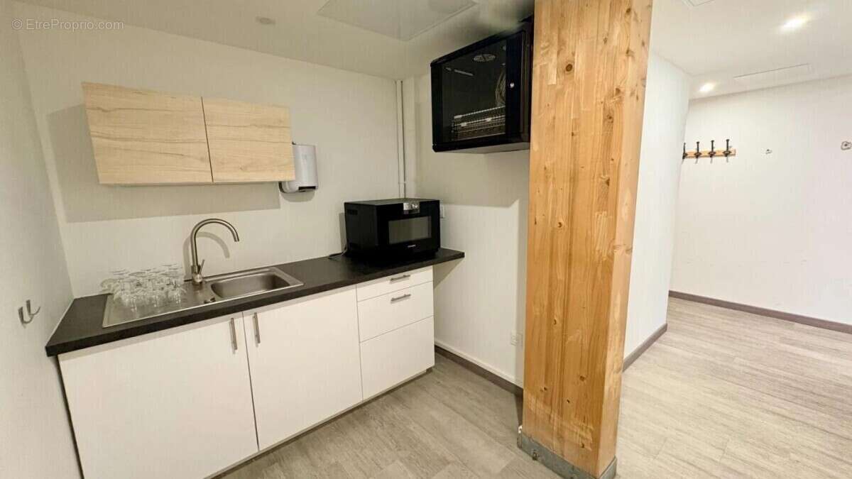 Local commercial à vendre avec BEL AIR - photo 8