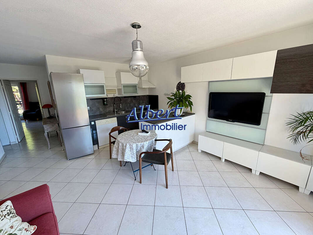 Appartement à SANARY-SUR-MER
