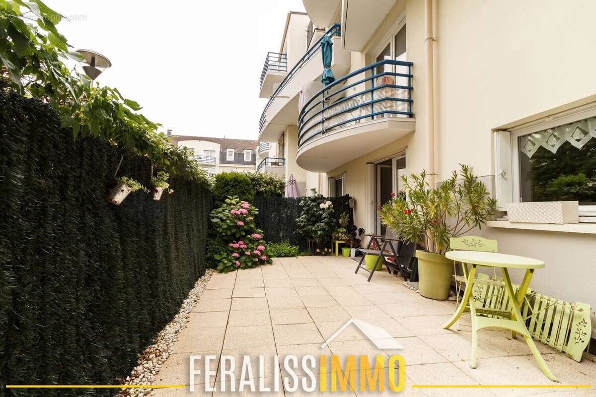 Appartement à JOUY-LE-MOUTIER