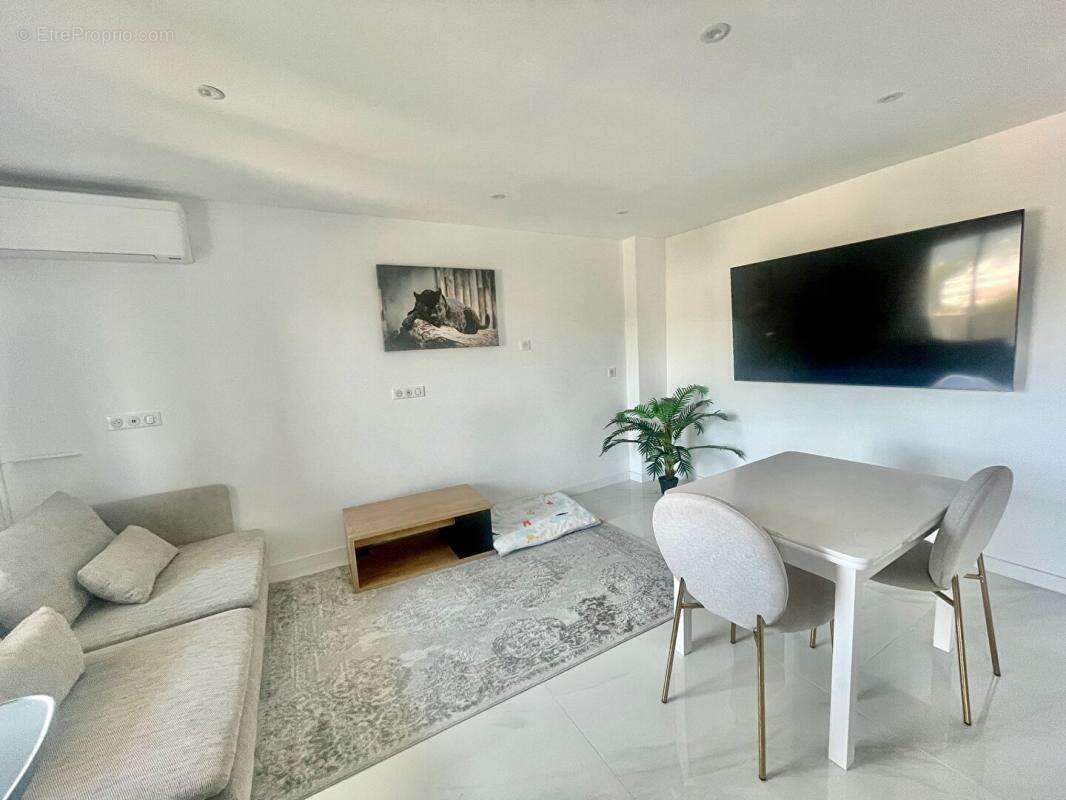 Cannes Petit Juas 2 pièce vue mer 42 m2 - photo 2