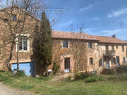 Maison à LAVAL-ROQUECEZIERE