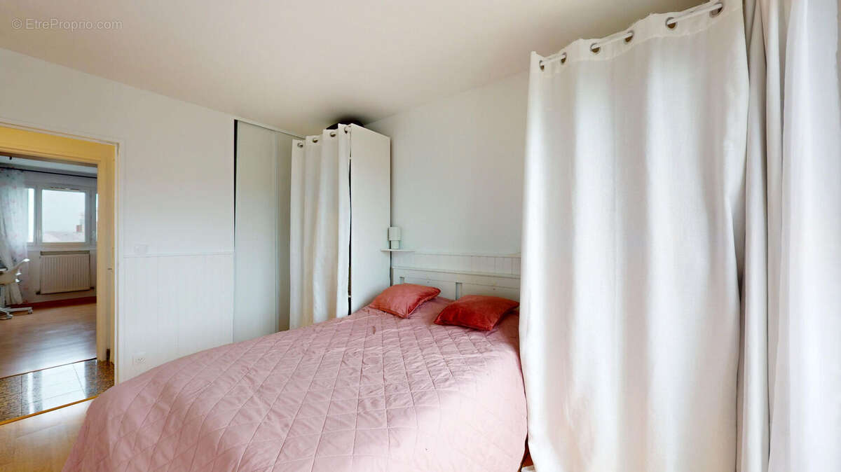 Appartement à BOIS-D'ARCY