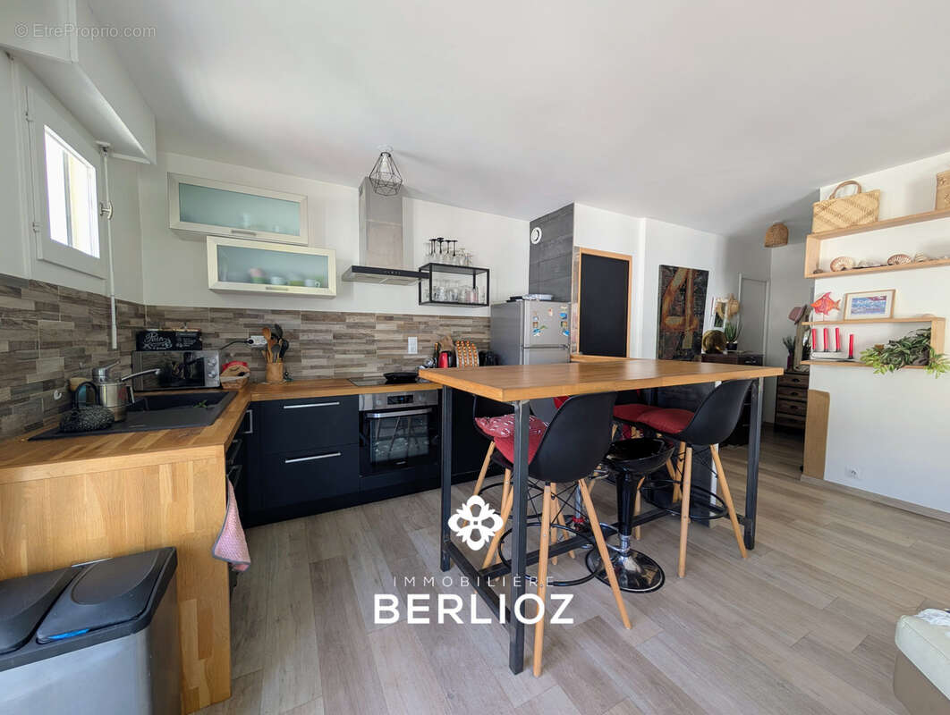 Appartement à CHALLES-LES-EAUX