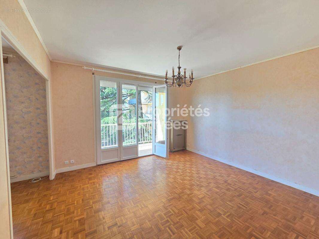Appartement à MONTELIMAR