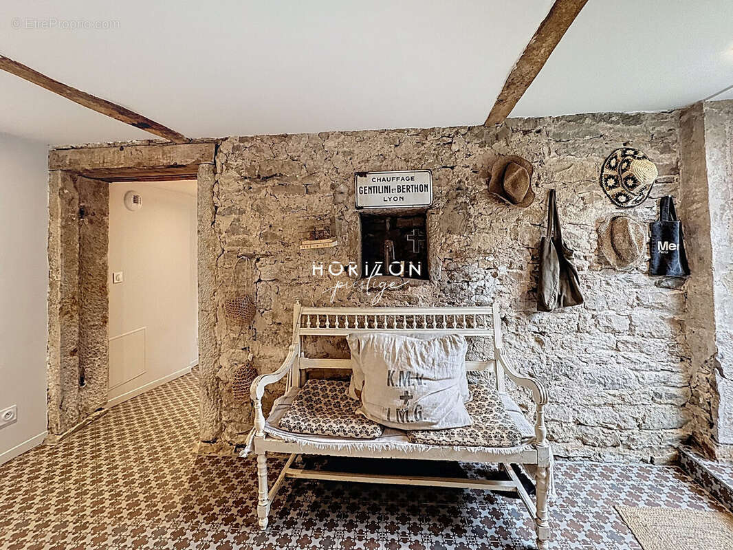 Maison à SAINT-DIDIER-AU-MONT-D'OR