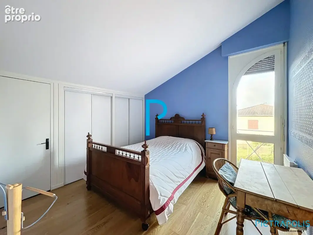 Maison 9 pièces 232 m² à vendre à Saint-Victor-Sur-Rhins (42630) - photo 2