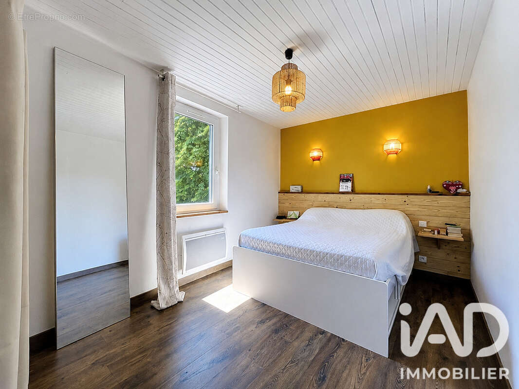 Maison 121 m² à Villardebelle  - photo 7