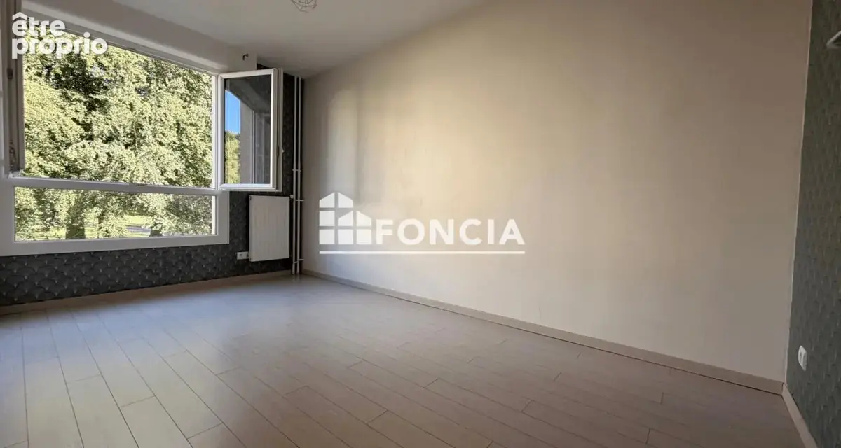 Appartement de 80 m² avec balcon et cave - photo 8
