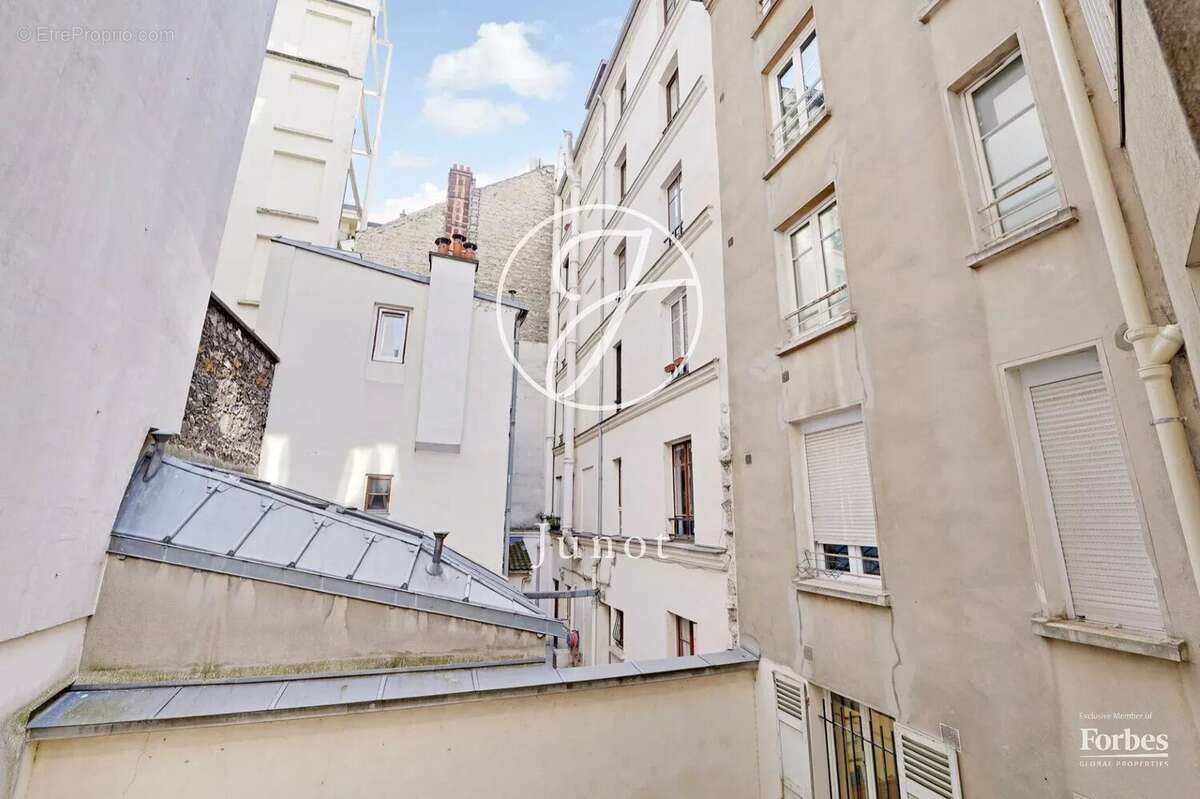 Appartement à PARIS-7E
