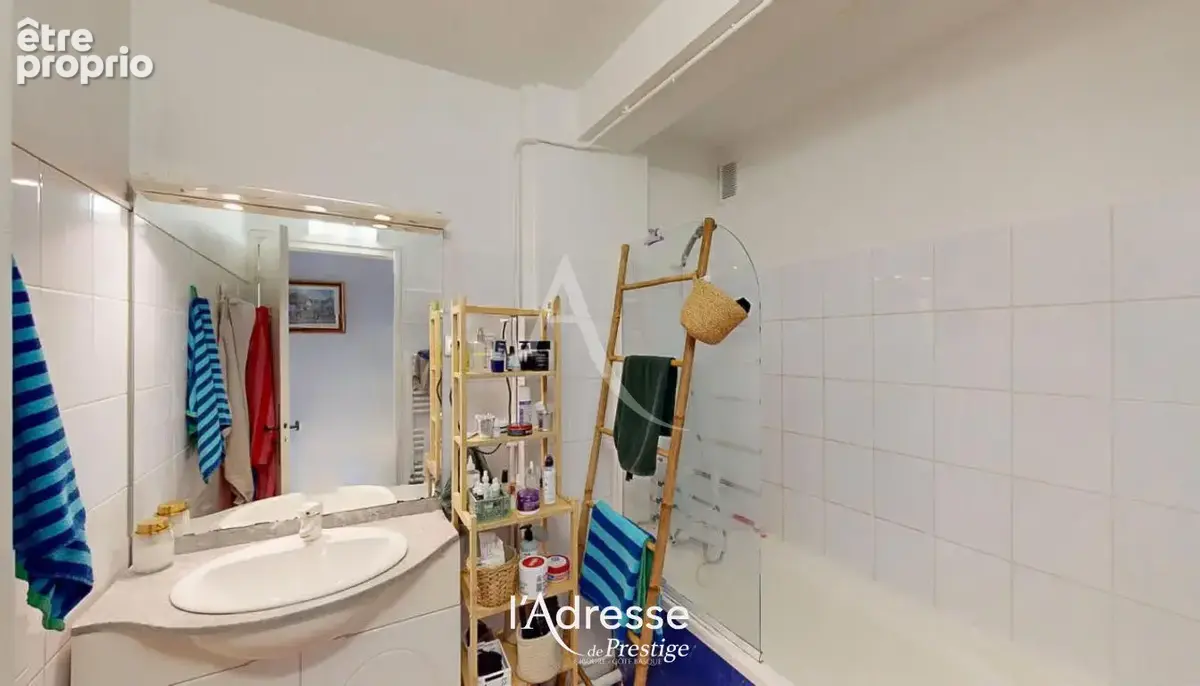 Appartement situé dans la résidence de standing Gambetta (à deux pas du Carrefour City) à Saint Jean de Luz. - photo 12
