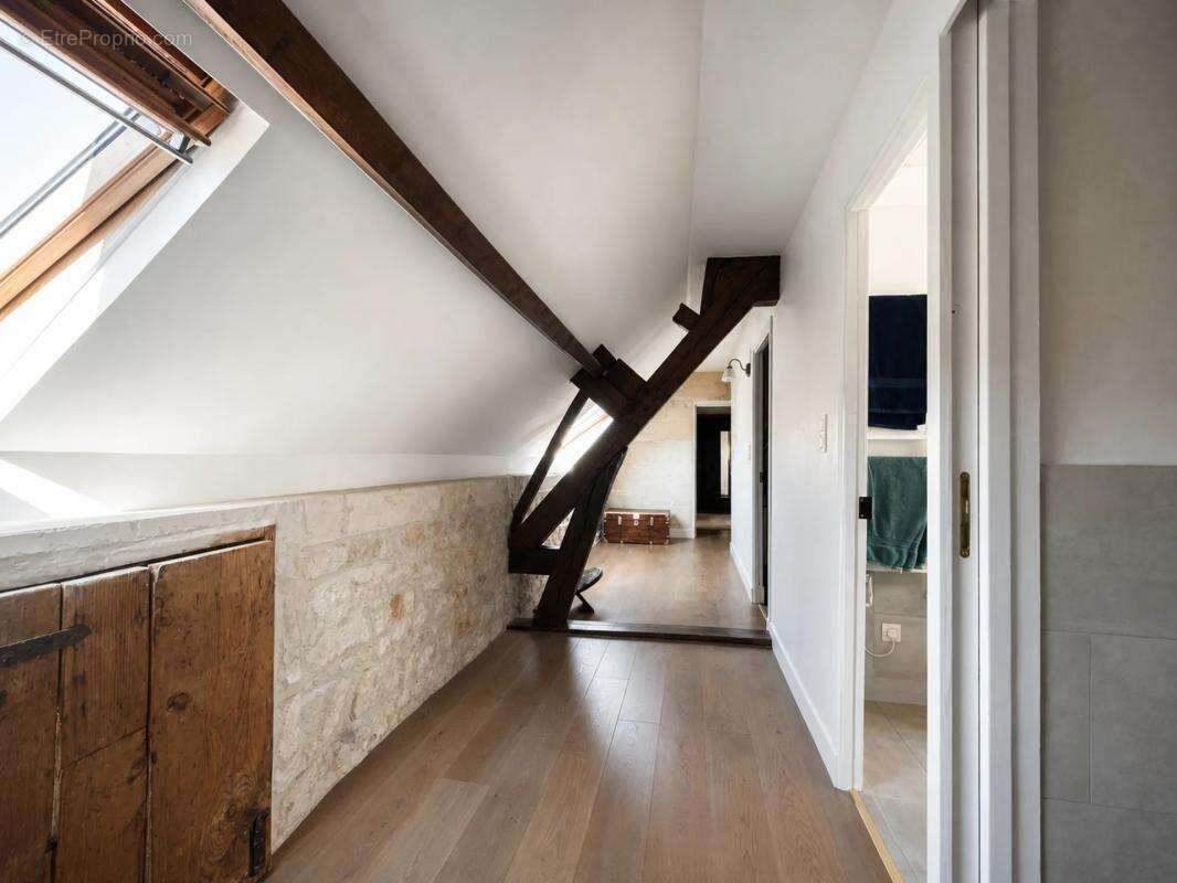 Maison à VERNEUIL-EN-HALATTE