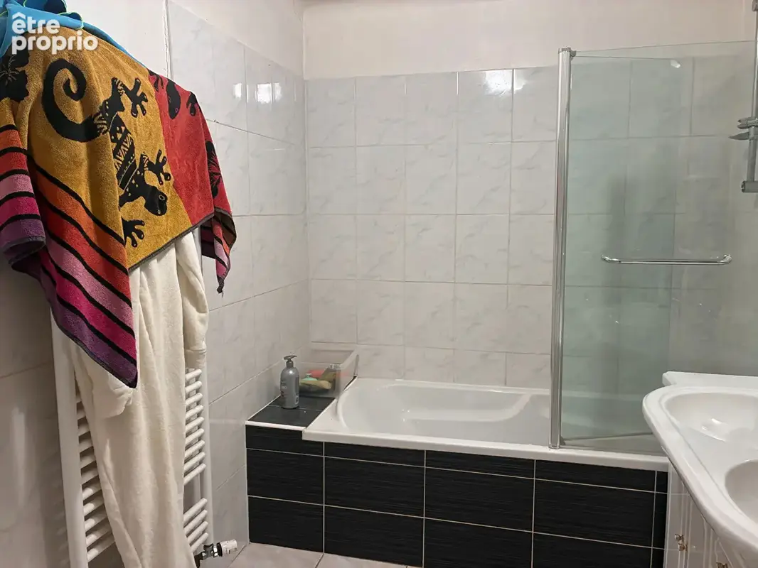 Charmante maison en pierres de 198 m2 5 chambres, piscine et grand jardin - photo 15