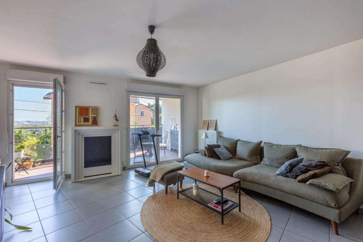 Appartement à CALUIRE-ET-CUIRE