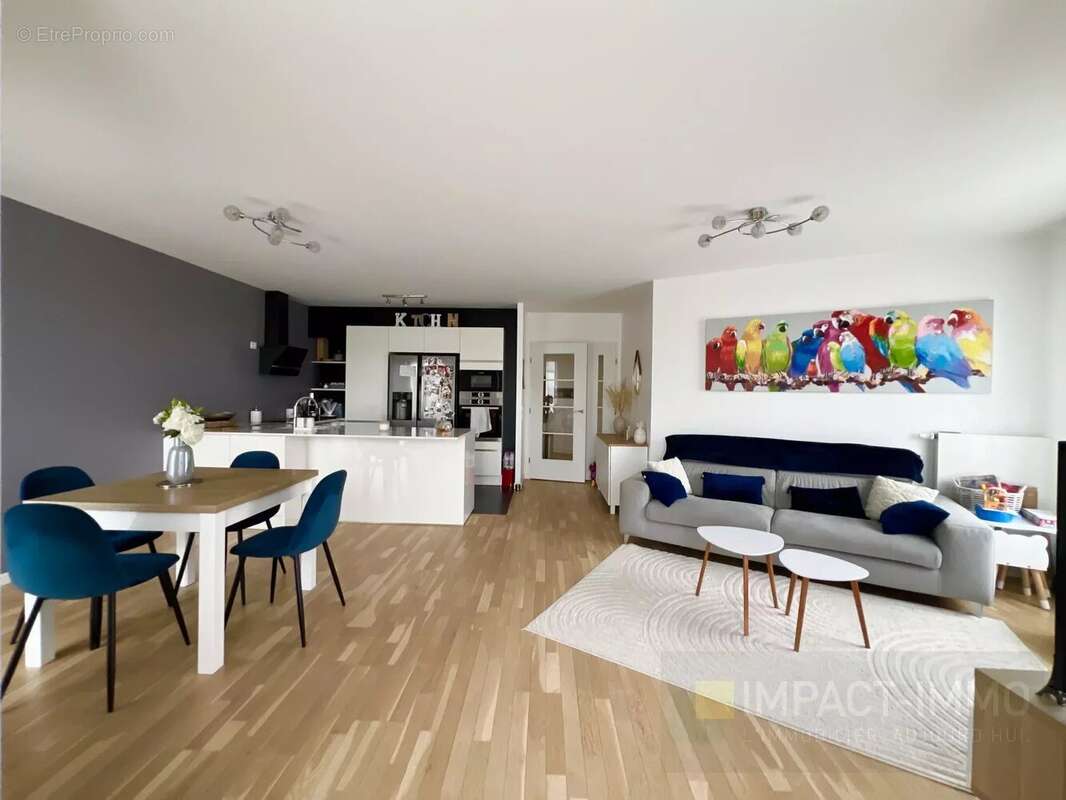 EXCLUSIVITÉ - Appartement 3 pièces, étage élevé avec terrasse - FRANCO SUISSE 2018 - photo 8
