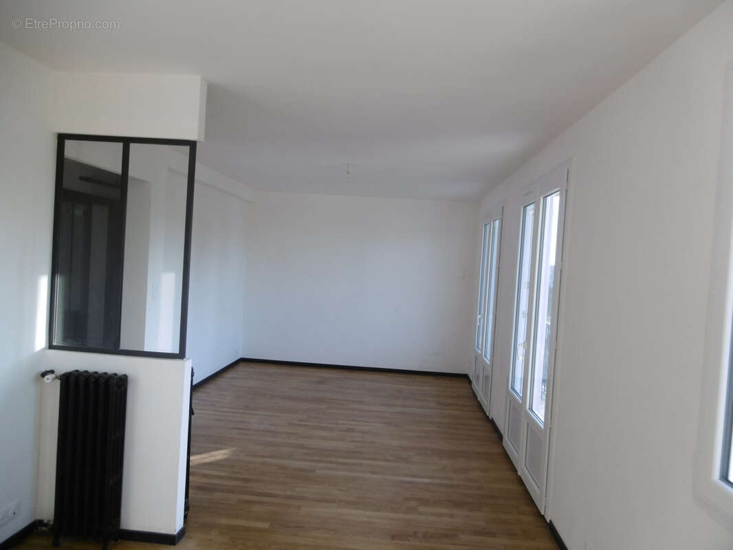 Appartement à FOUGERES