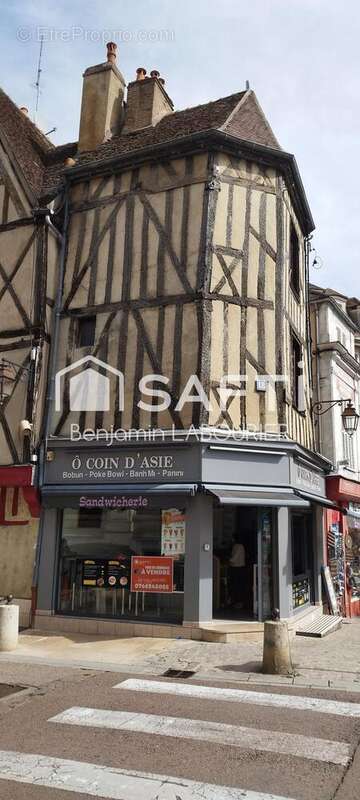 Photo 4 - Commerce à AUXERRE