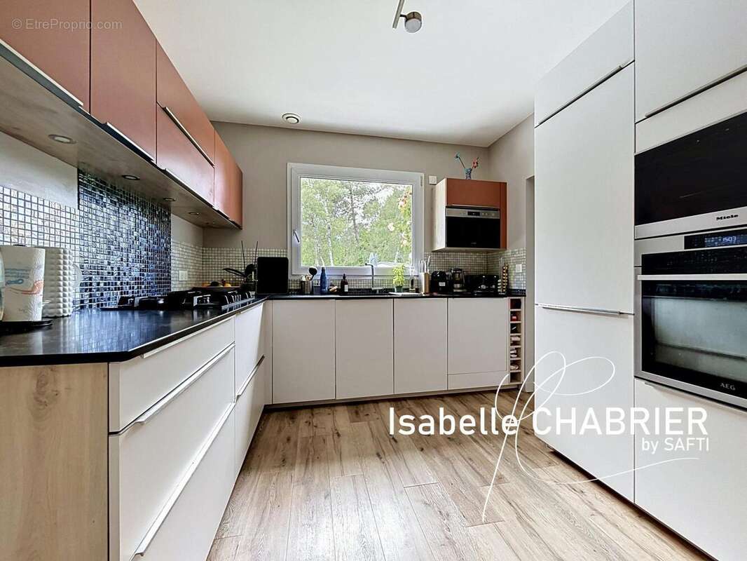 Maison 239 m² à Chaumont-D'anjou  - photo 7