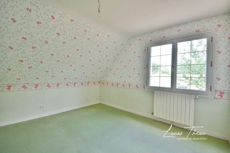 Maison familiale de 165 m² – 7 chambres – Terrain de 1 926 m² – Proche A13 - photo 12