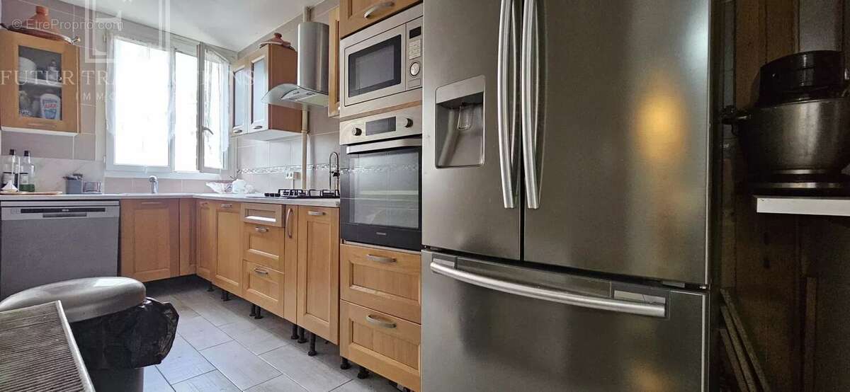 Appartement à COLOMBES