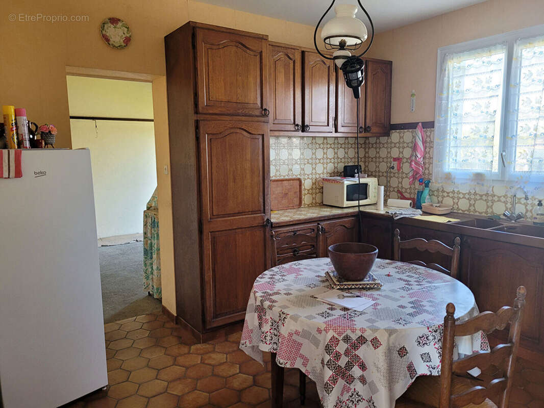 SOUS OFFRE - ECHILLAIS - Maison de plain-pied de  80 m² avec garage double et jardin clos - photo 9