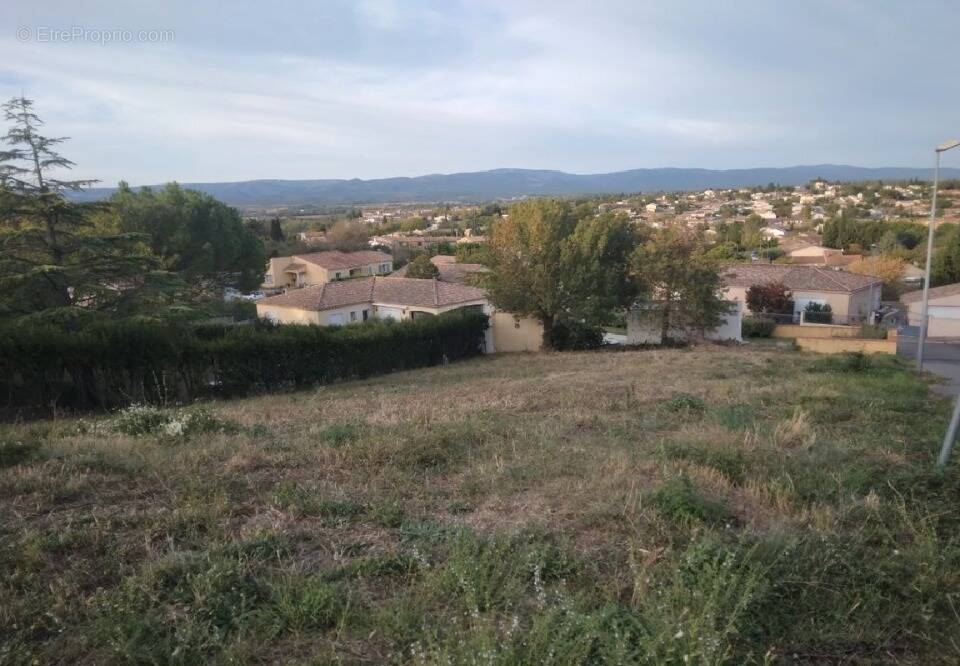 Terrain à CARCASSONNE