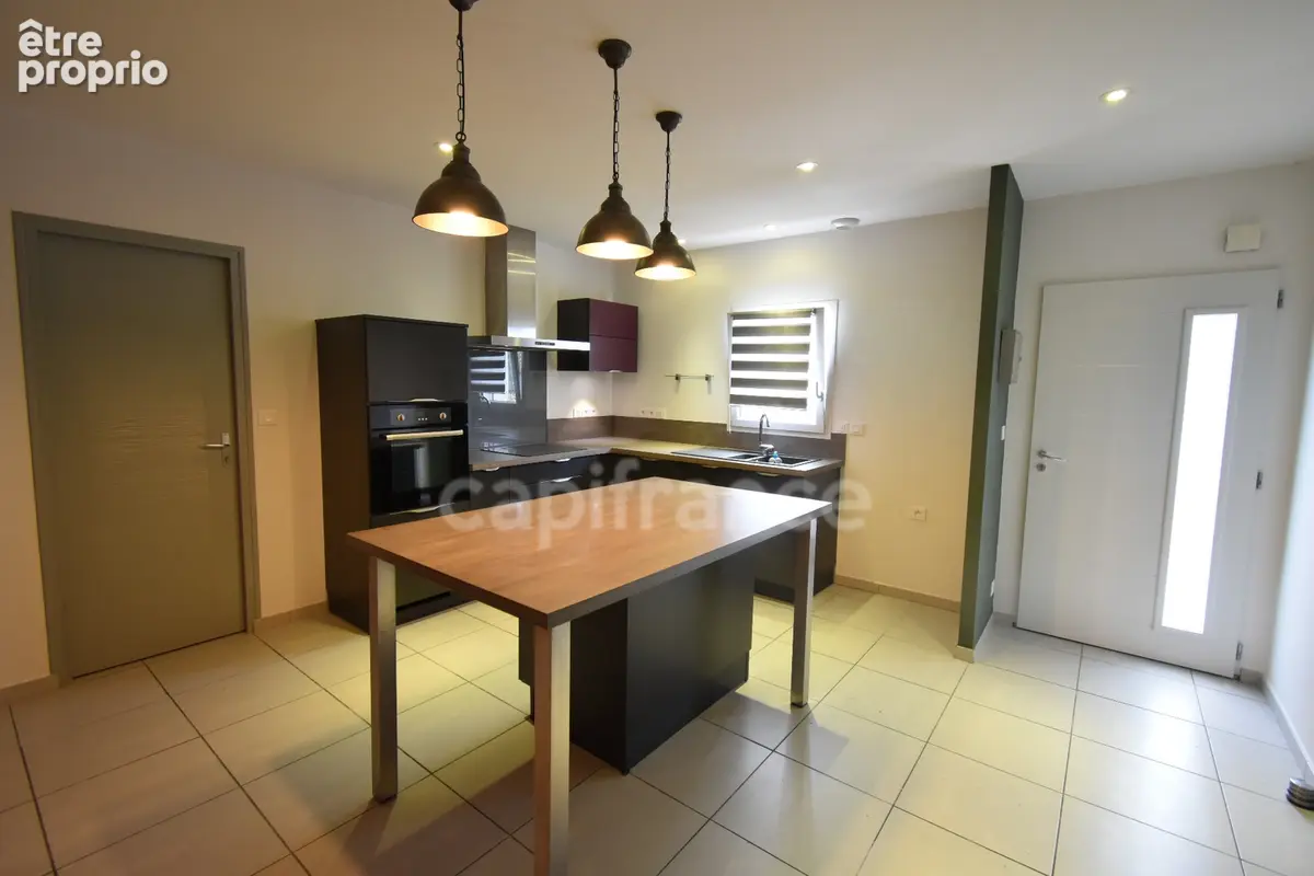 VENDEE LA BARRE DE MONTS  (85) Maison à vendre 5 pièces , 3 chambres , 366 m² terrain clos, 93 m² garage, proche NOIRMOUTIER - photo 4