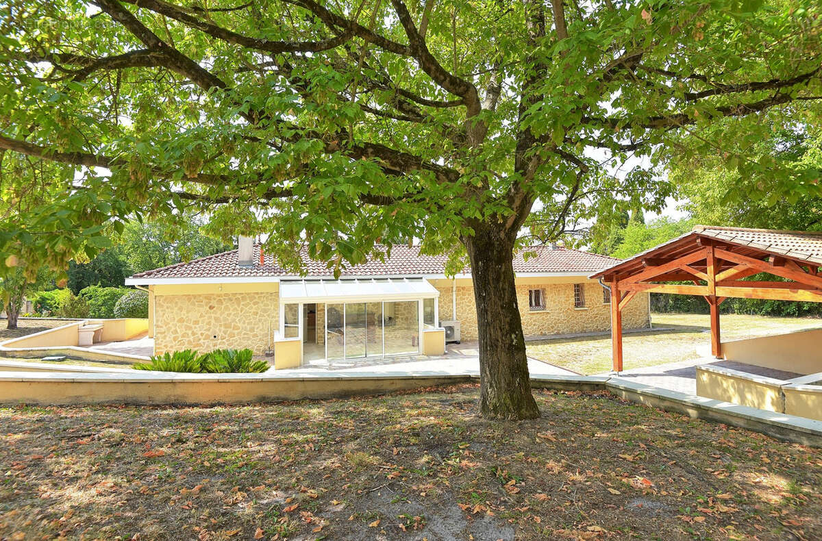 Maison à CAMBLANES-ET-MEYNAC