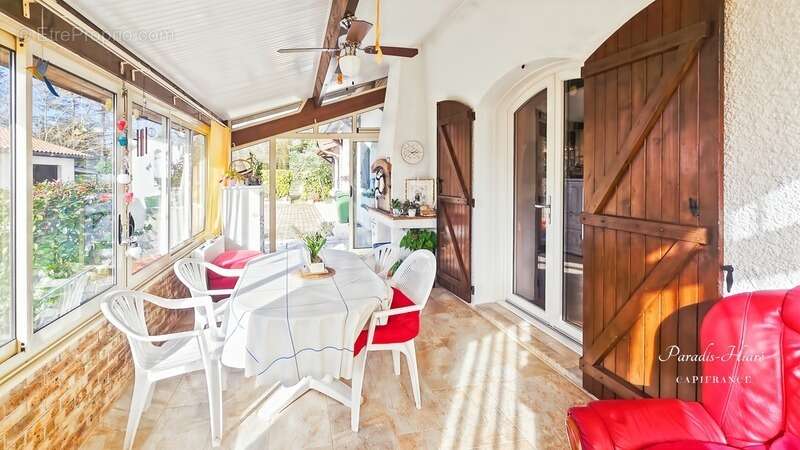 Maison à BLANQUEFORT