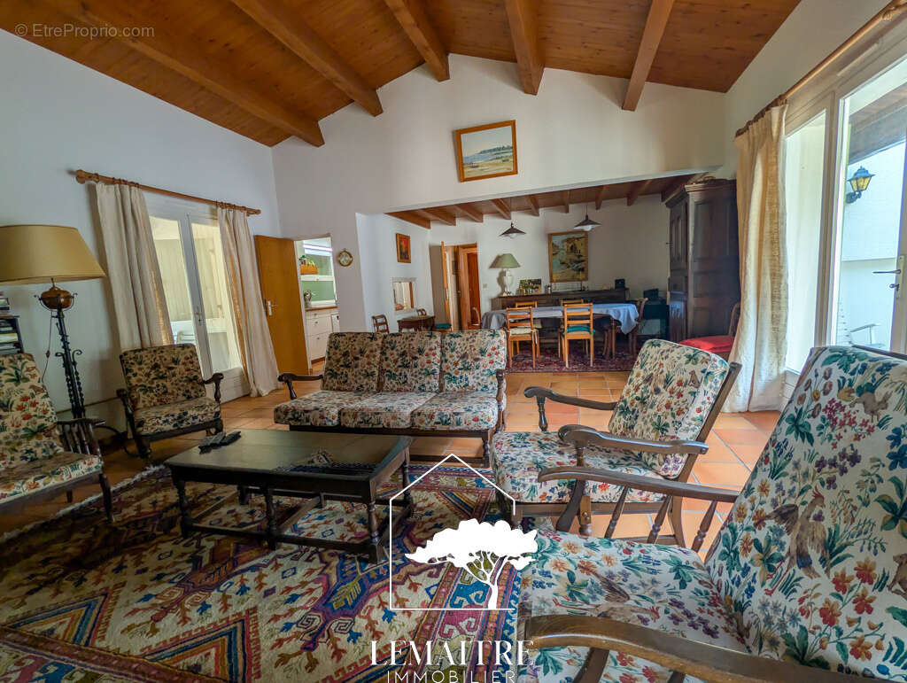 La Palmyre   Villa 212 m2 avec Piscine à 650 m de la Plage - photo 11