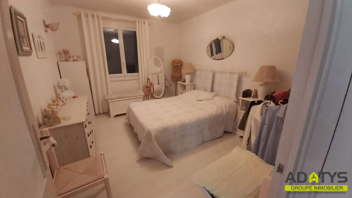 Maison à MAGNE