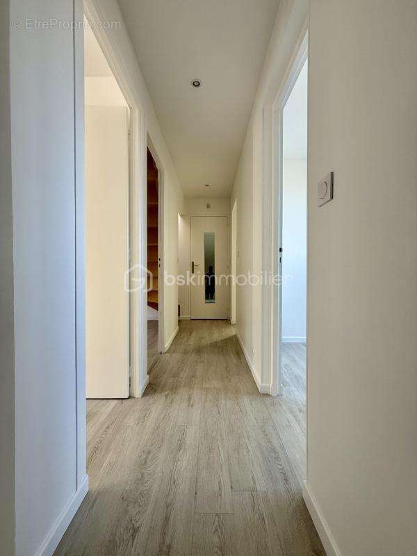 Maison à SAINT-PIERRE-DU-PERRAY