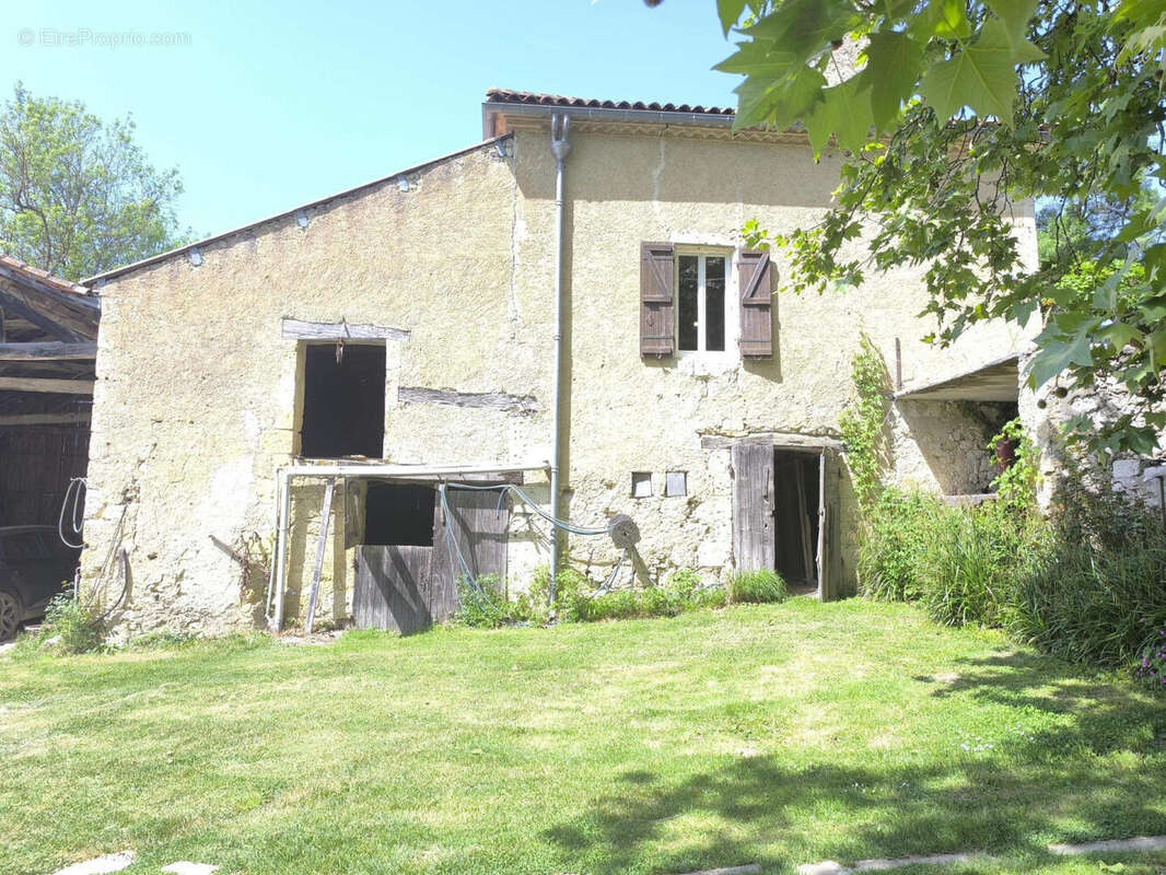 étable  - Maison à CONDOM