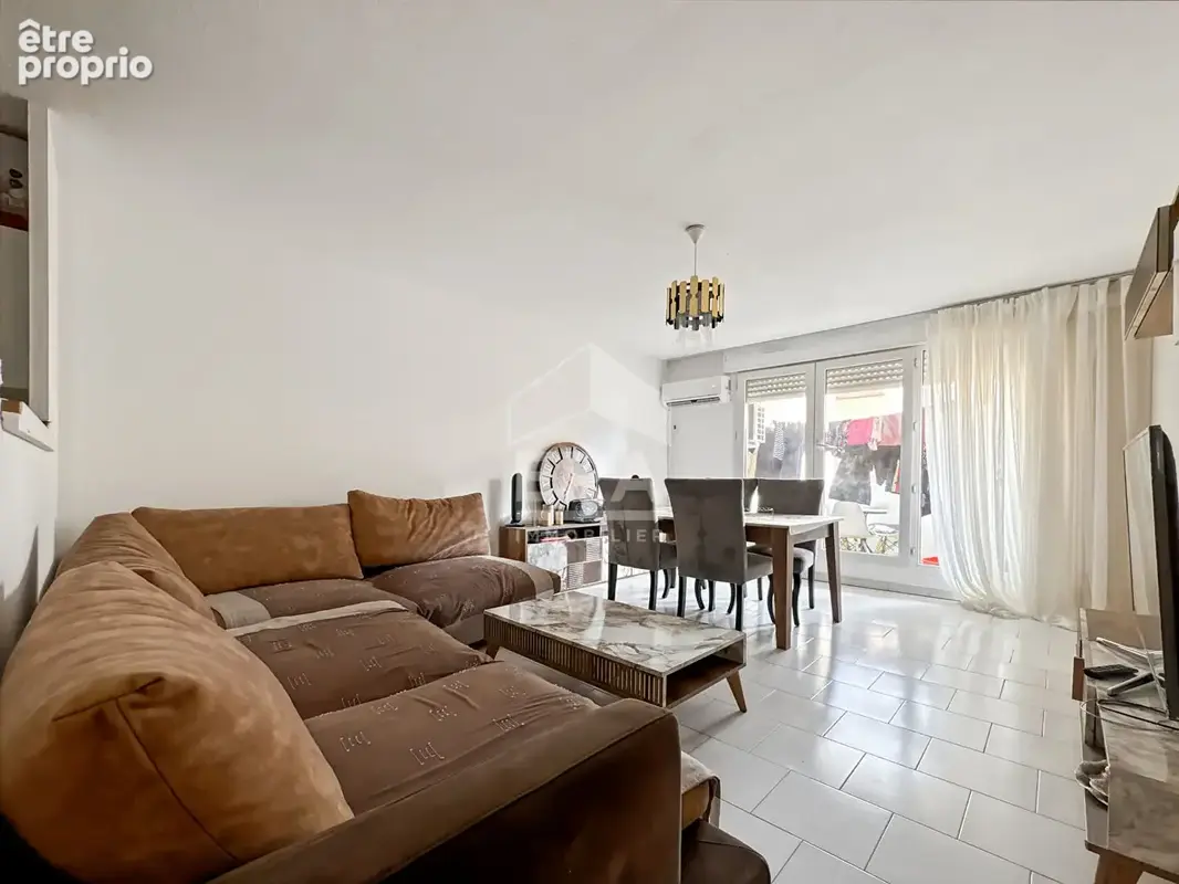 Appartement à MARSEILLE-5E