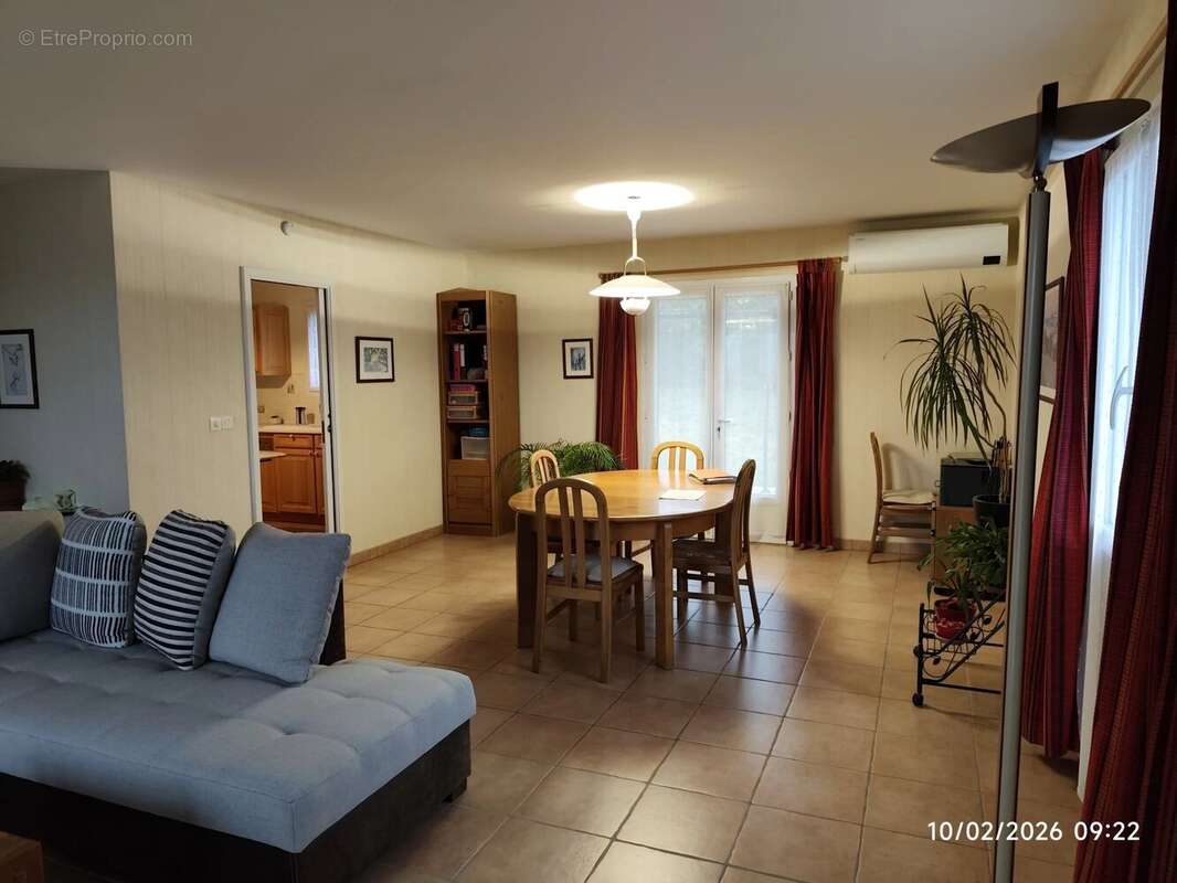 Maison à SAINT-ASTIER