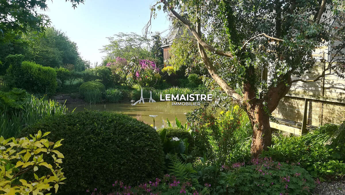 Maison à SAINT-ROMAIN-DE-COLBOSC