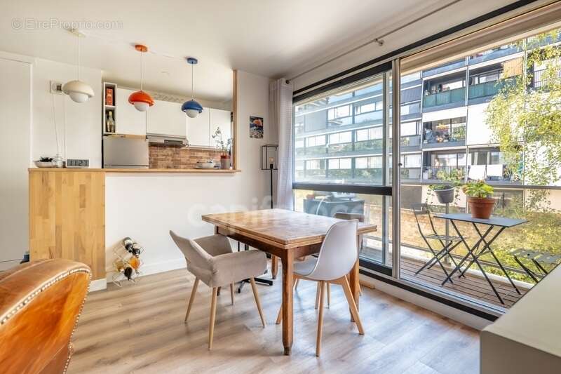Appartement à vendre 2 pièces PARIS 20EME ARRONDISSEMENT (75) avec balcon de 6 m2 - photo 2