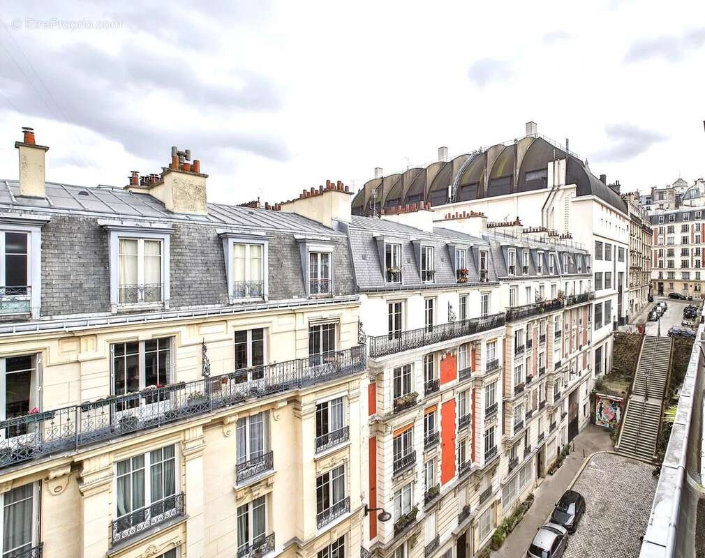 Appartement à PARIS-18E