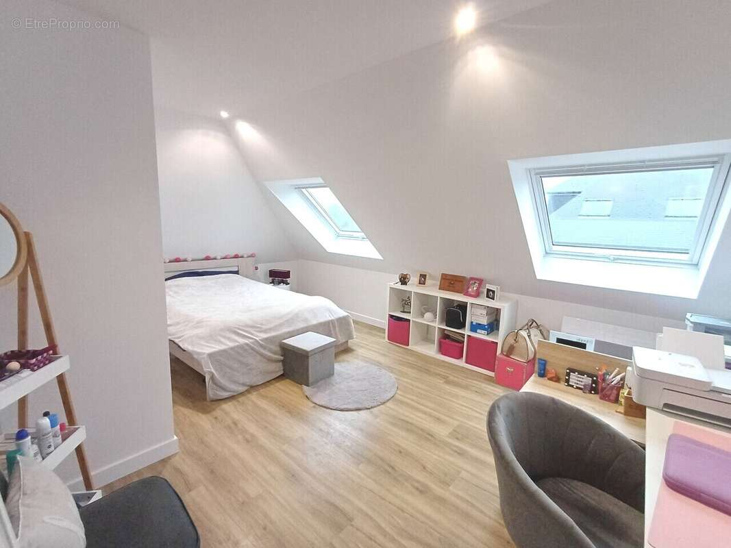 Appartement à BUCHY