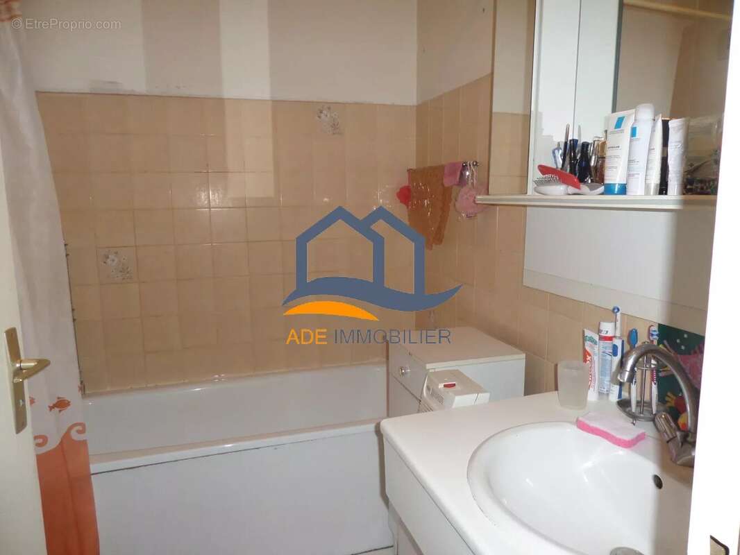 Appartement à EGUILLES