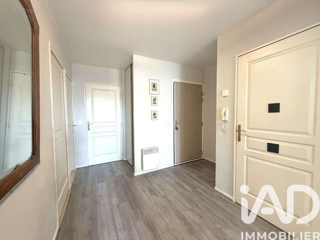 Photo 9 - Appartement à COMBS-LA-VILLE