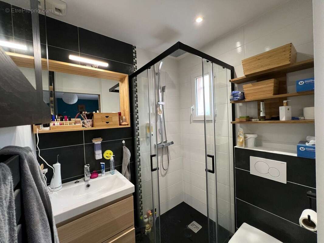 Maison 109 m² à Peyrins  - photo 8