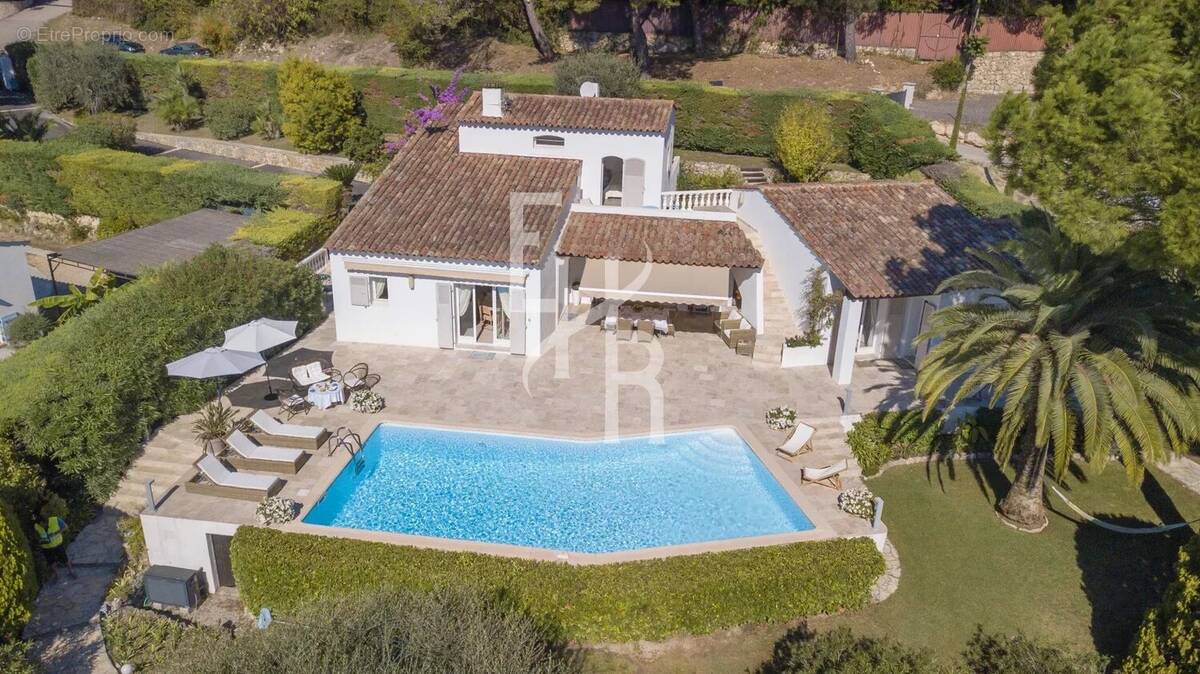Maison à MOUGINS