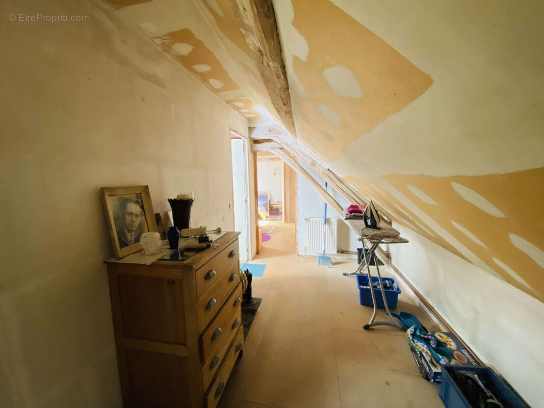 Maison à MONTEREAU-FAULT-YONNE