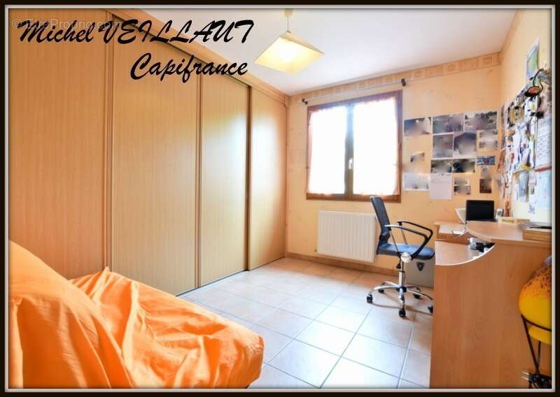 Maison à vendre plain-pied 5 pièces TOULON SUR ALLIER (03), 4 chambres, garage, terrain 1315 m² arboré - photo 7