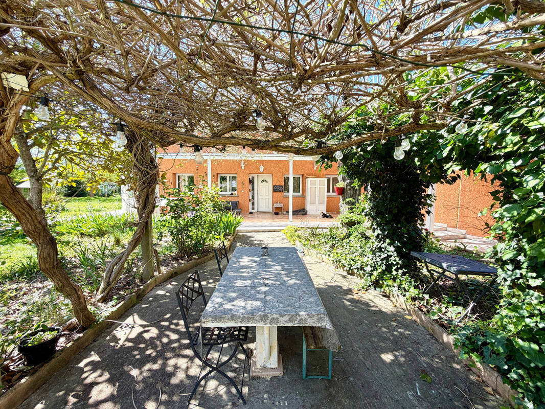 Maison à BUZET-SUR-TARN