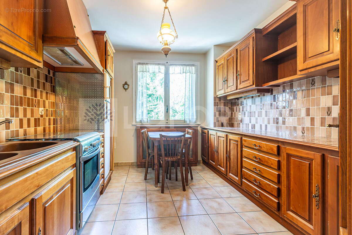 Agence immobiliere laforet - "hedera" - annecy - appartement t4 de 72.66m² - balcon - loggia - traversant - dernier etage - cave - photo 7